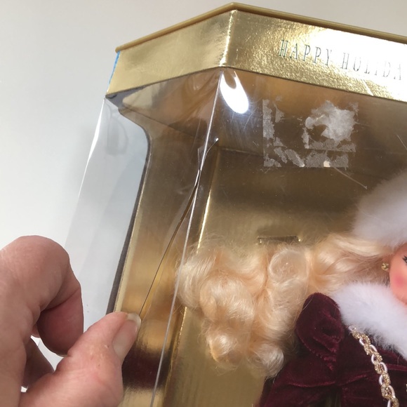 ⭐️Host Pick⭐️ - 1996 Barbie Happy Holidays - Picture 9 of 15